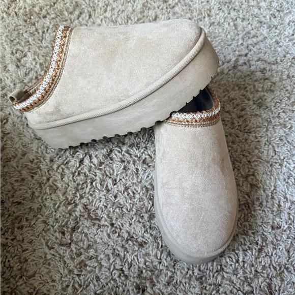 mudd tan stormy platform slipper shoes - Picture 1 of 4